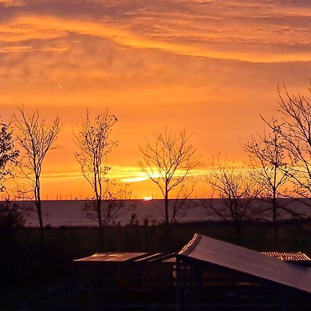 Bed and Breakfast Sunset Bed & No Breakfast Gedser Exterior foto